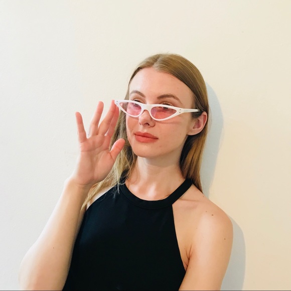 BELLA RETRO STYLE BABY WHITE SUNGLASSES UV 400 - Picture 5 of 8